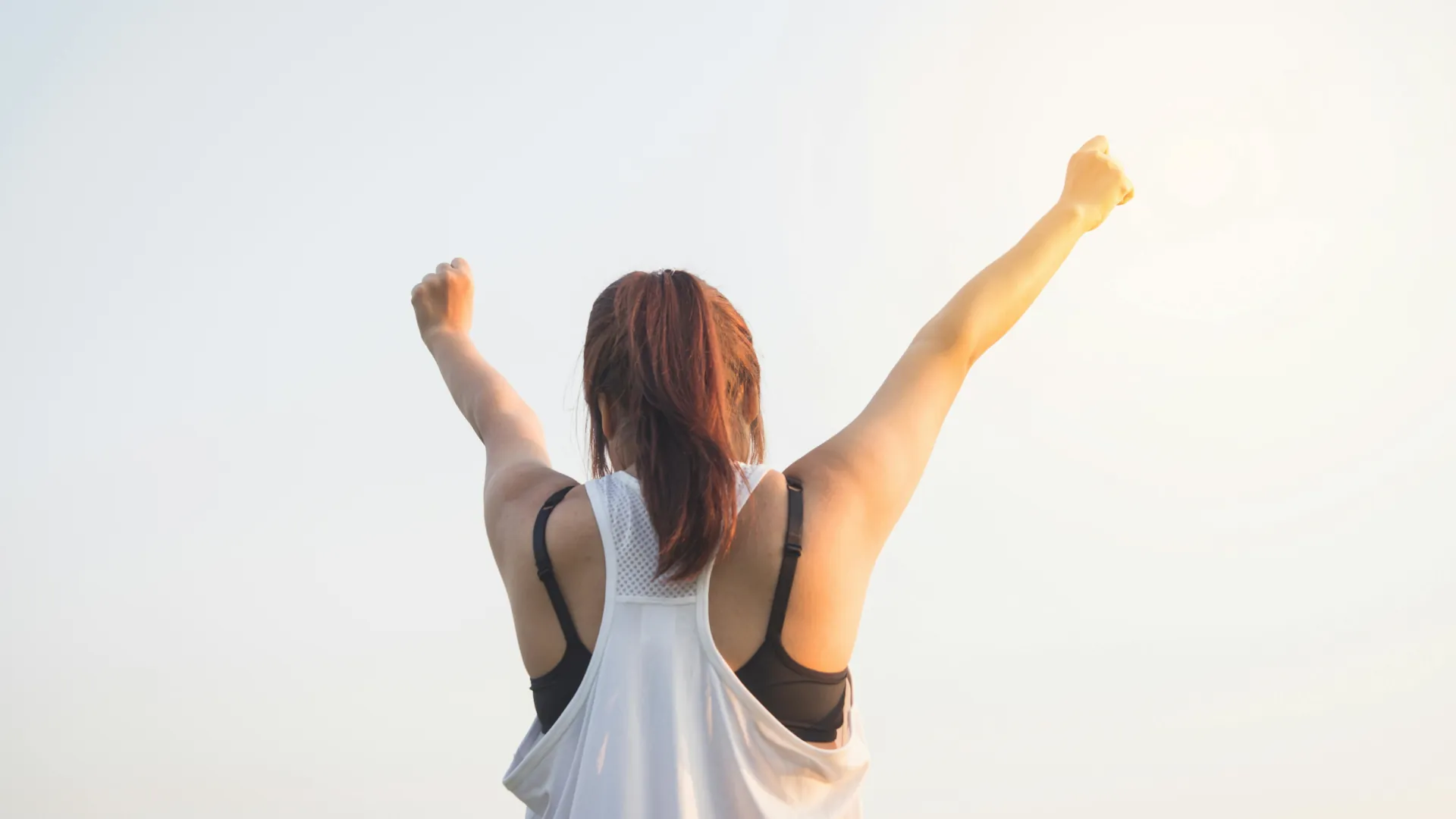 A young woman who has conquered her weight issues thanks to advice and help.